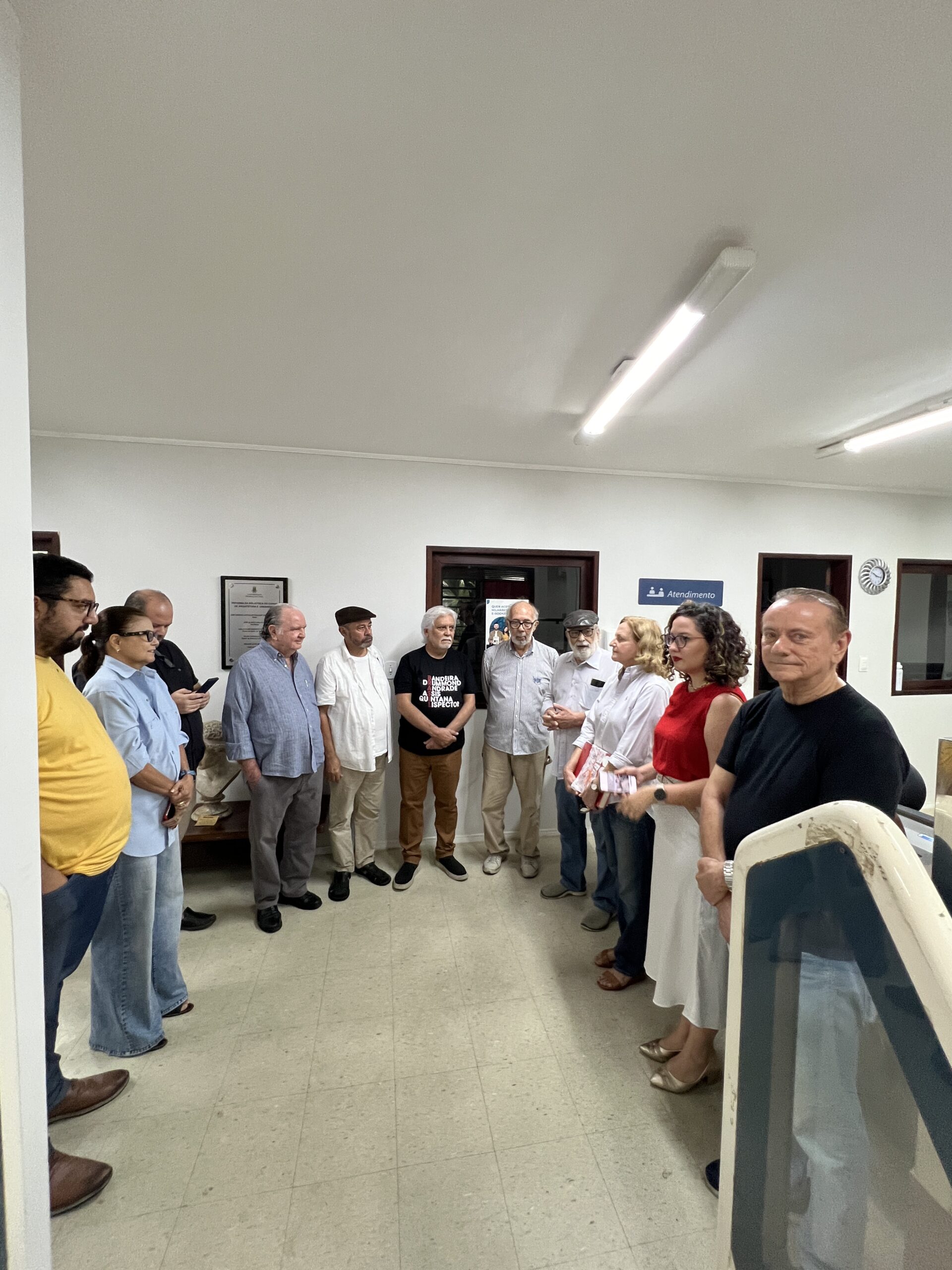Leia mais sobre o artigo Entrega do livro “Cem anos do IAB-CE”